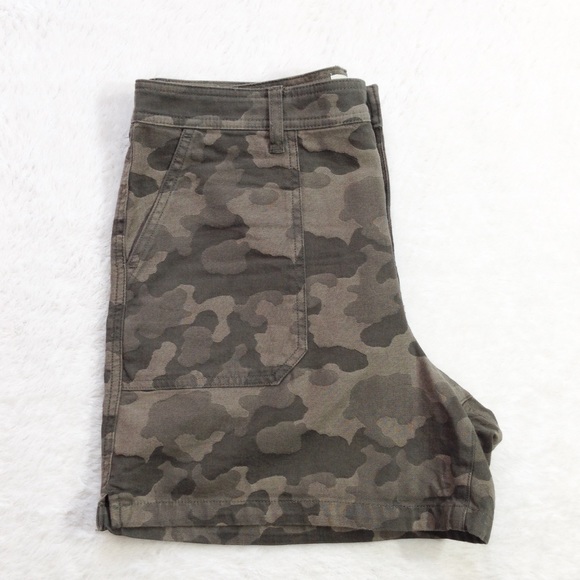 J. Crew Cargo Shorts - Picture 5 of 11